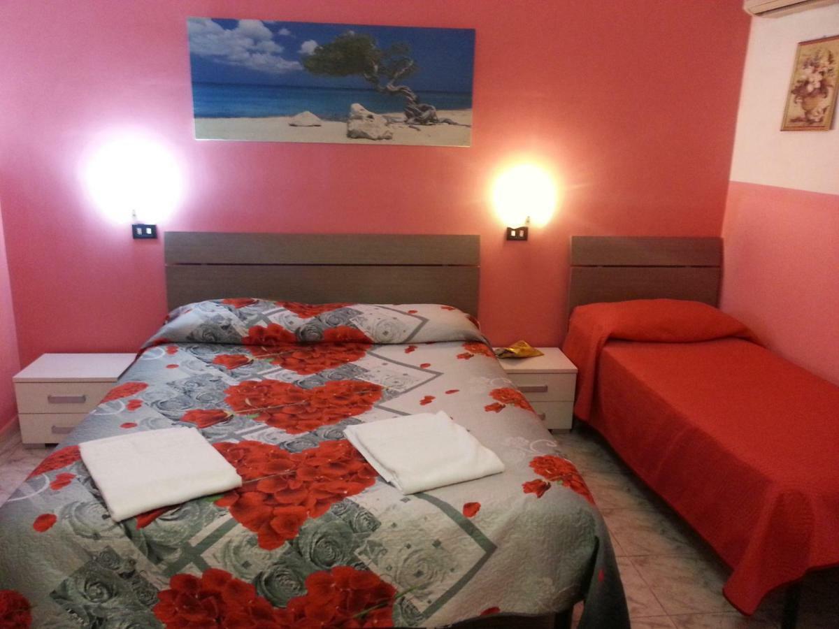 Hotel Roxena House Rzym Zewnętrze zdjęcie