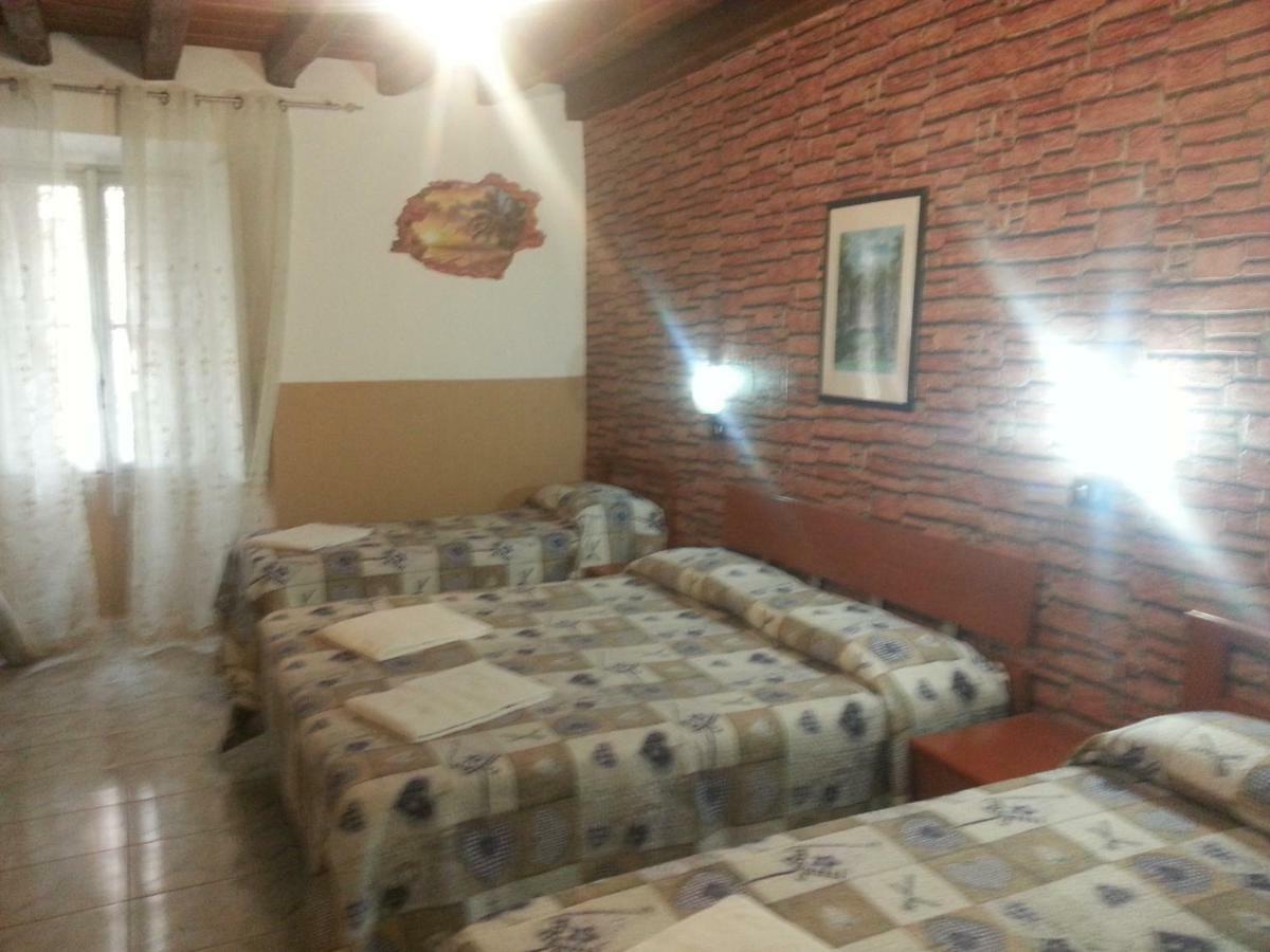 Hotel Roxena House Rzym Zewnętrze zdjęcie