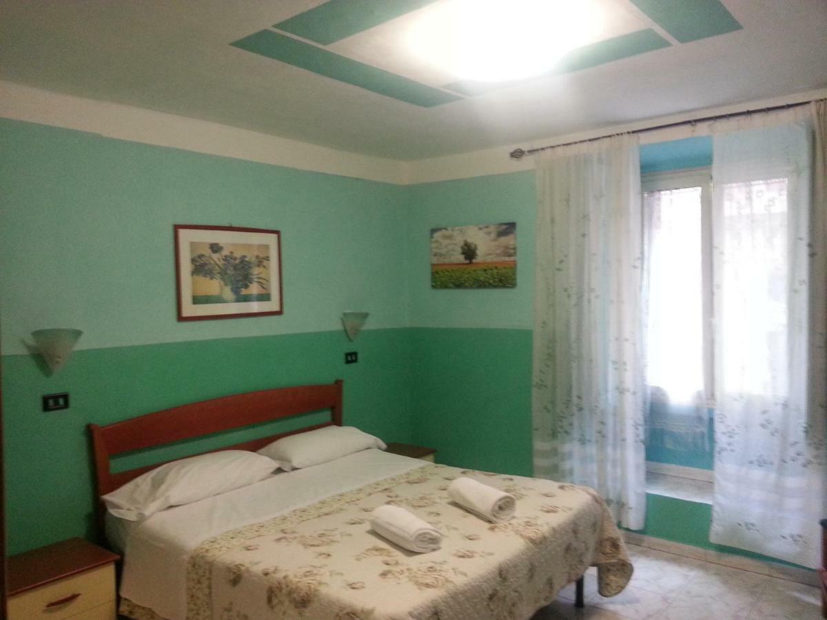 Hotel Roxena House Rzym Zewnętrze zdjęcie